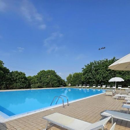 Wendy Apartment- Twobedroom & Pool & Parkprivatefree & Sports Desenzano del Garda Kültér fotó