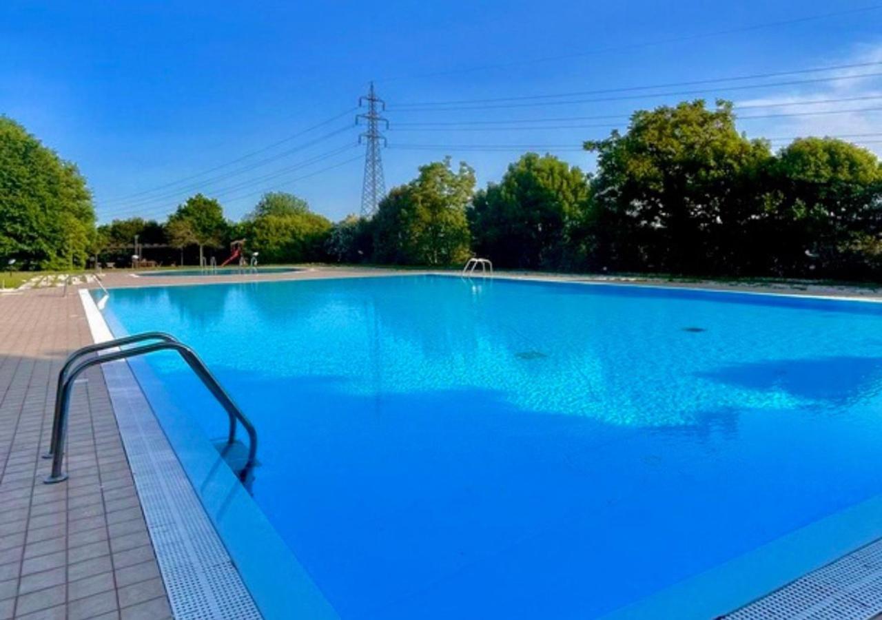 Wendy Apartment- Twobedroom & Pool & Parkprivatefree & Sports Desenzano del Garda Kültér fotó