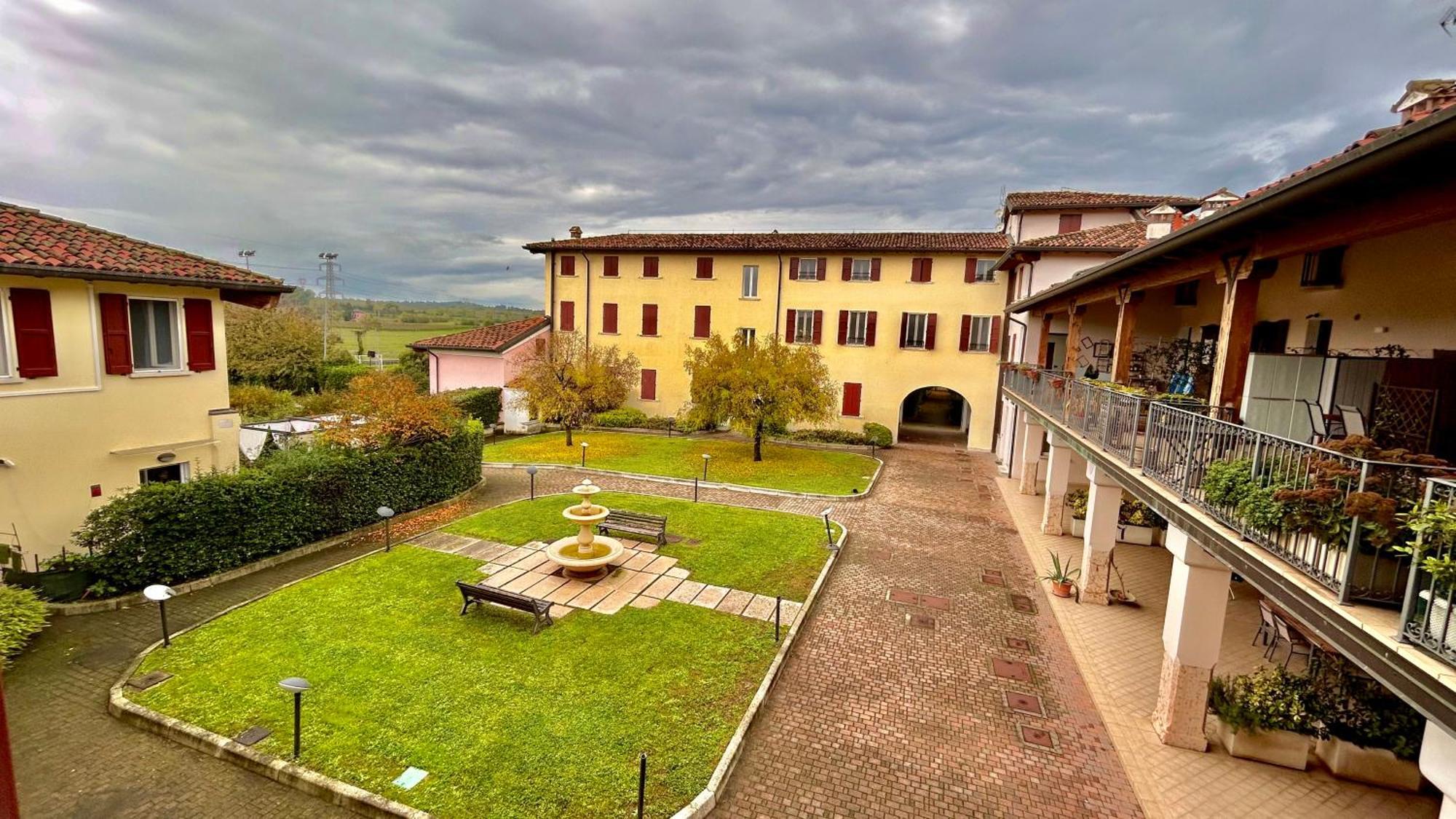 Wendy Apartment- Twobedroom & Pool & Parkprivatefree & Sports Desenzano del Garda Kültér fotó