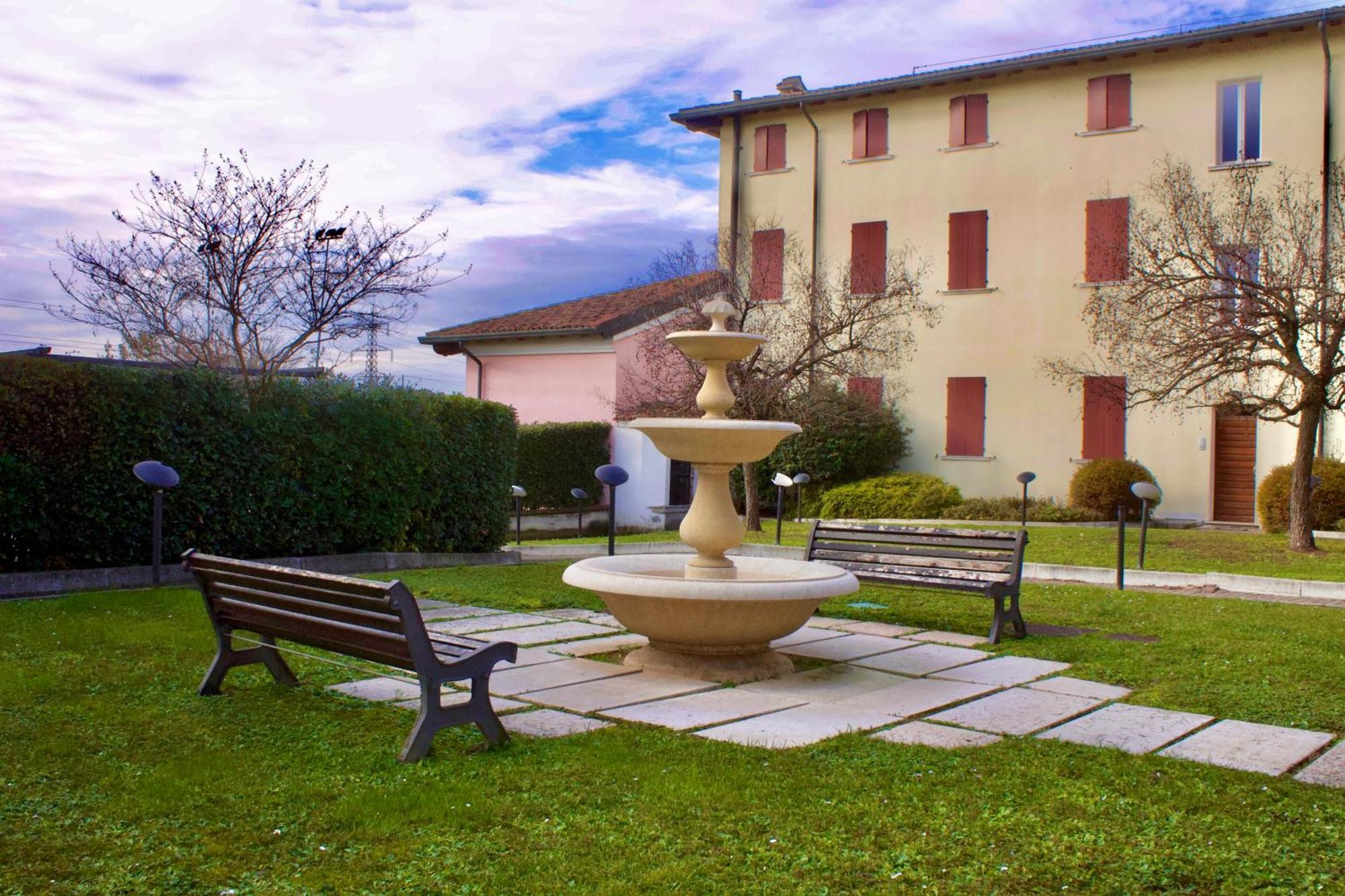 Wendy Apartment- Twobedroom & Pool & Parkprivatefree & Sports Desenzano del Garda Kültér fotó