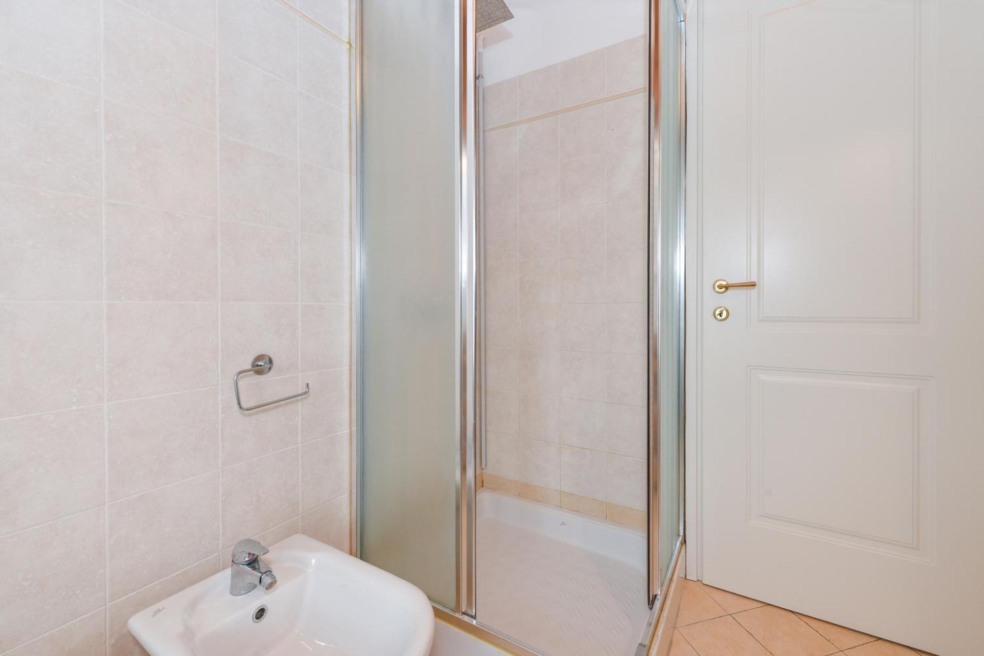 Wendy Apartment- Twobedroom & Pool & Parkprivatefree & Sports Desenzano del Garda Kültér fotó