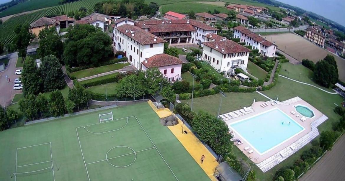 Wendy Apartment- Twobedroom & Pool & Parkprivatefree & Sports Desenzano del Garda Kültér fotó